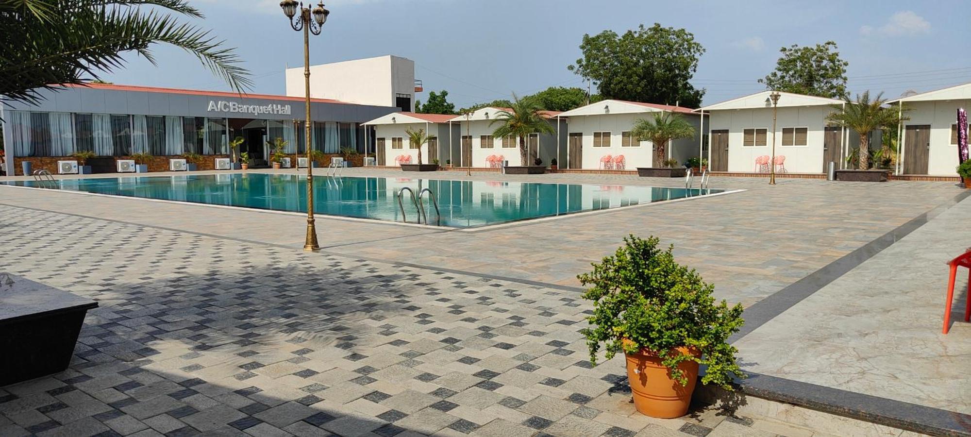 Vss Lawns & Resorts Llp Shahada Dış mekan fotoğraf